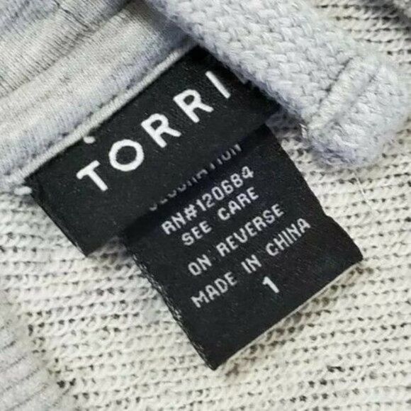 Torrid Womens Lace Up Cropped Hoodie 1X - Picture 2 of 3